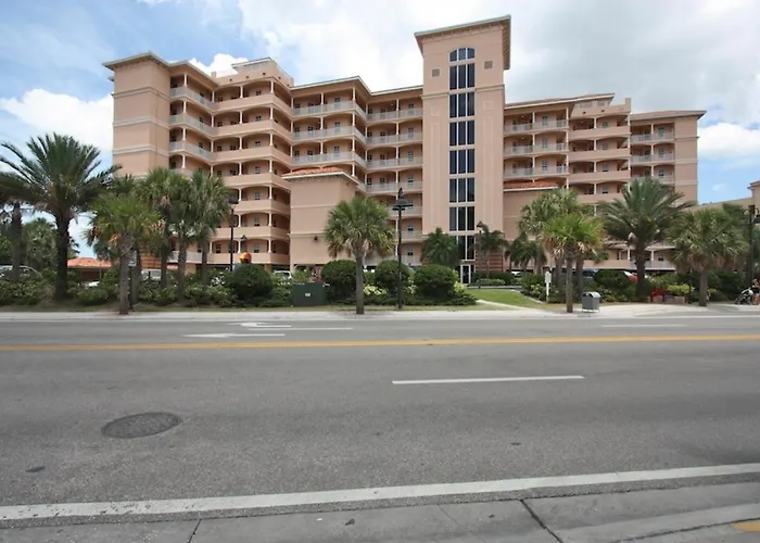 200 Harborview Grande *