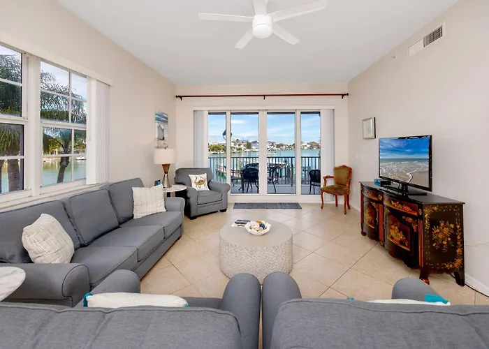 200 Harborview Grande * Clearwater Beach