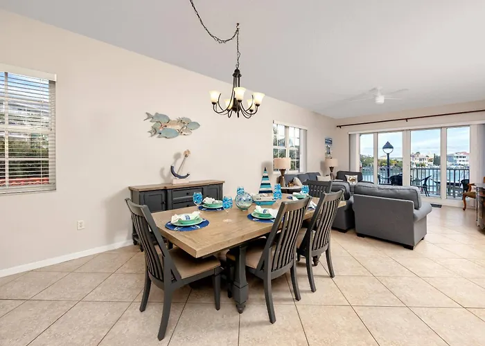 200 Harborview Grande * Clearwater Beach