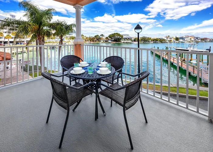 200 Harborview Grande *